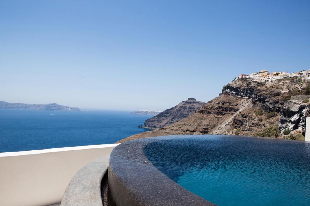 Porto Fira Suites Exterior foto
