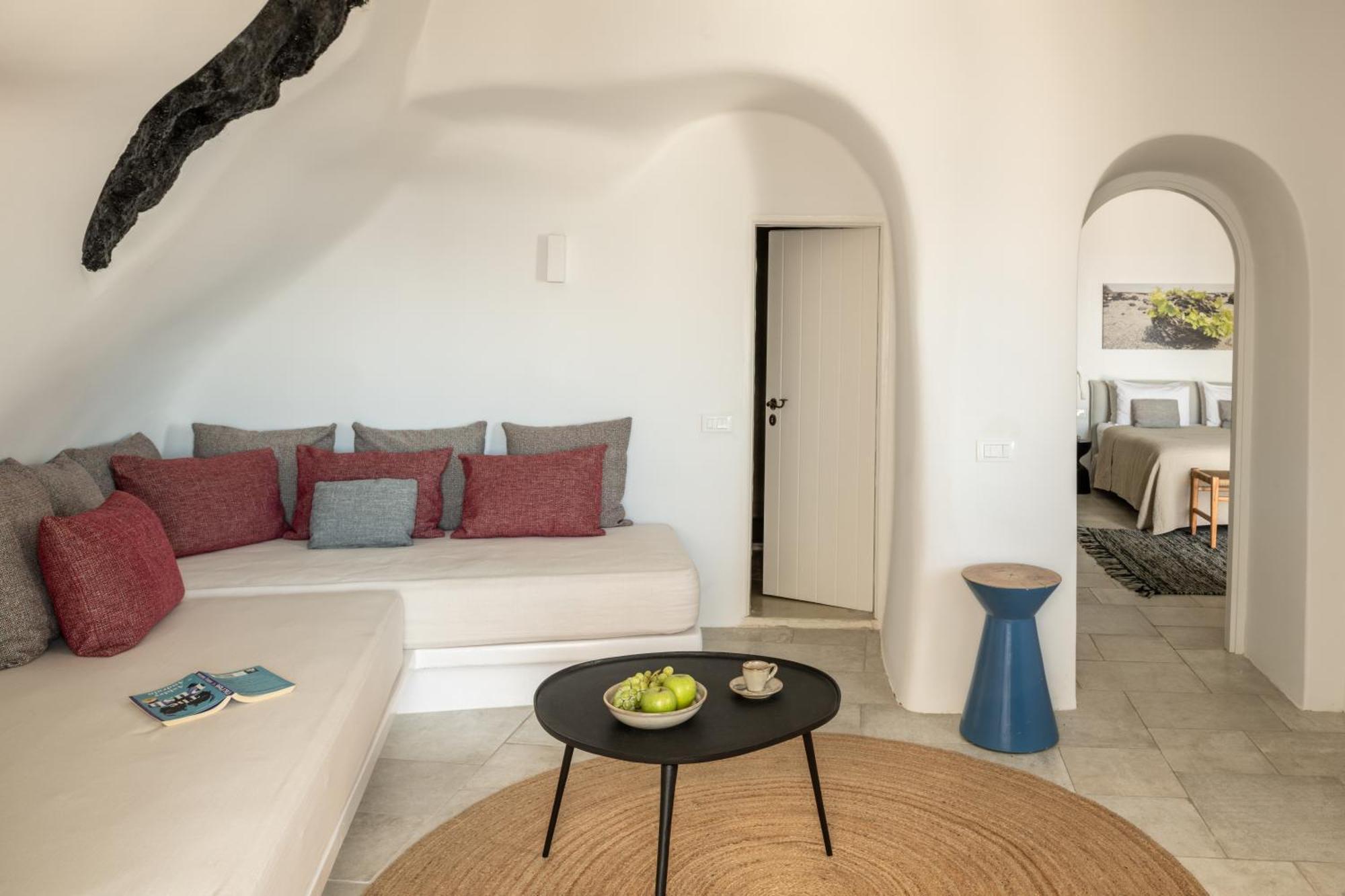 Porto Fira Suites Exterior foto
