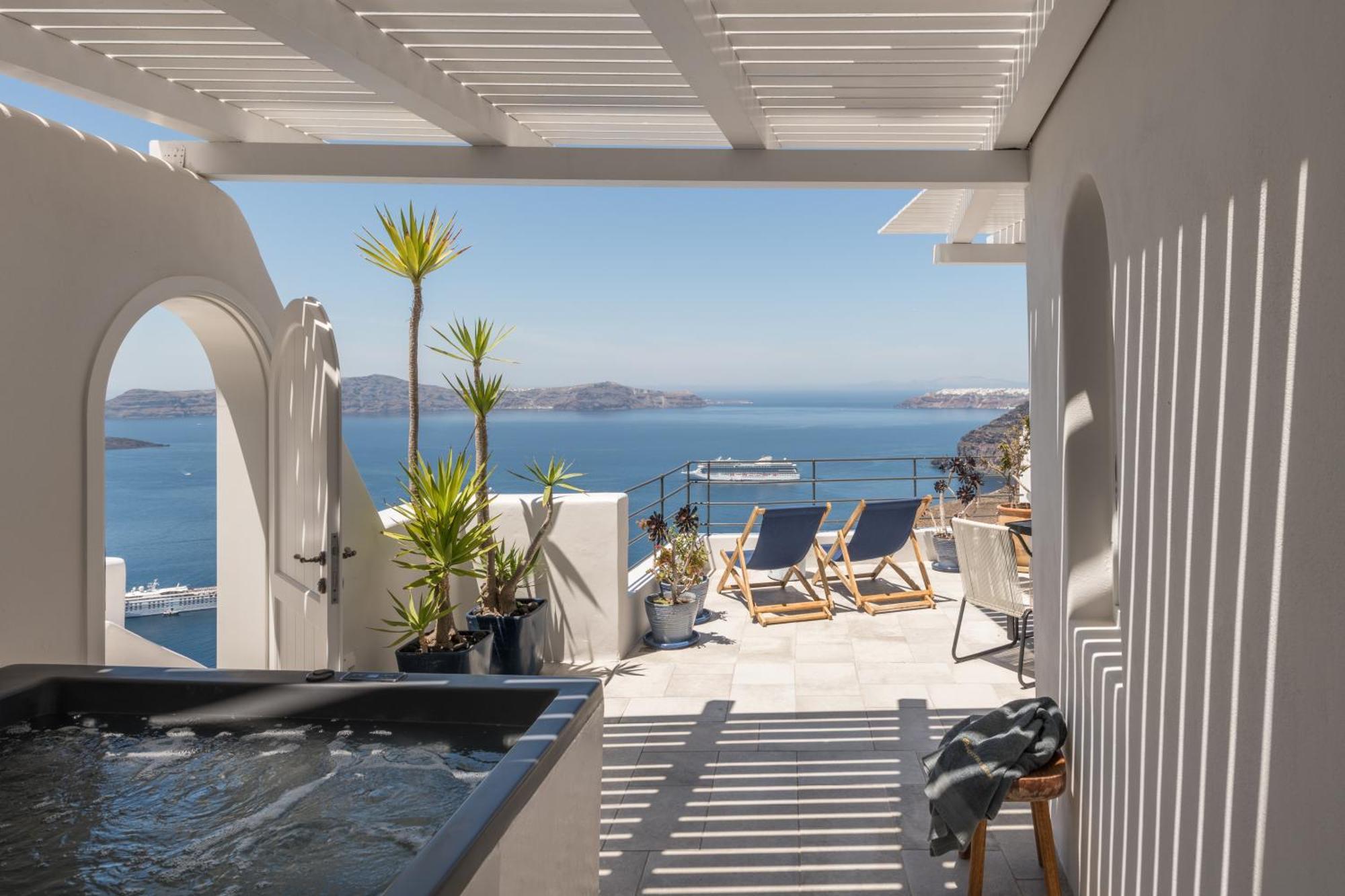 Porto Fira Suites Exterior foto