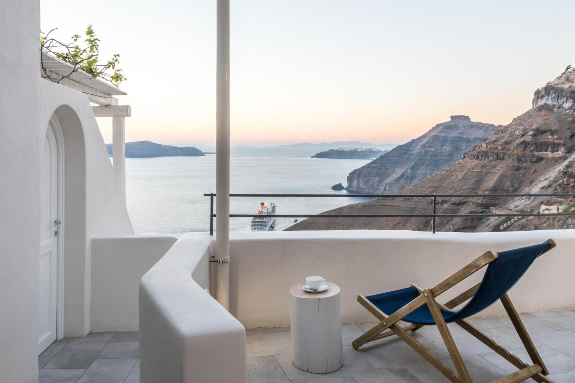 Porto Fira Suites Exterior foto