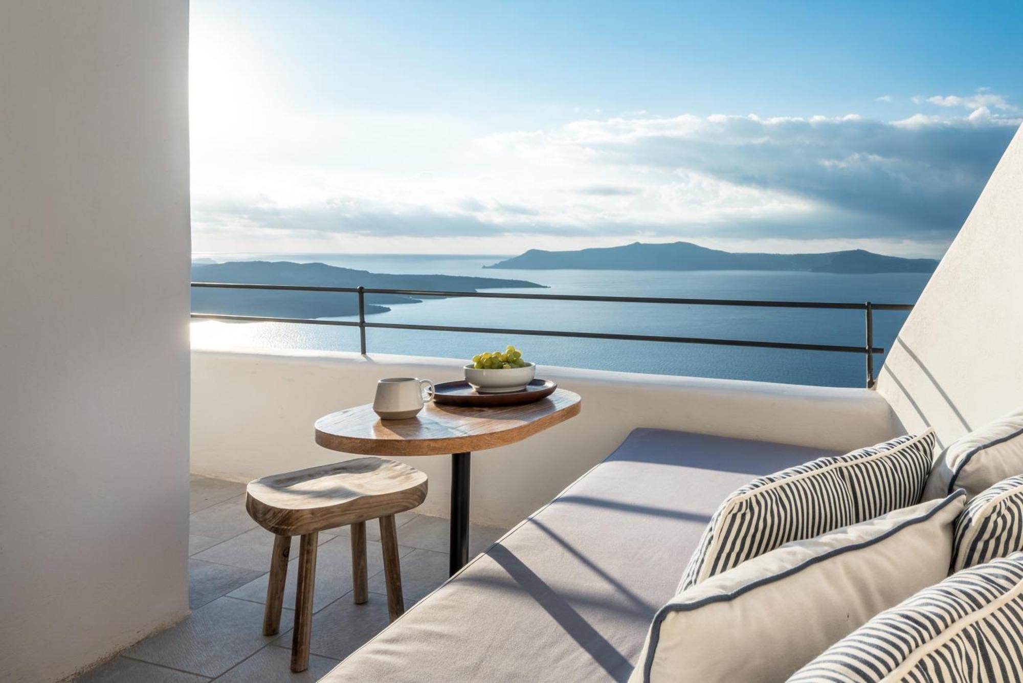 Porto Fira Suites Exterior foto